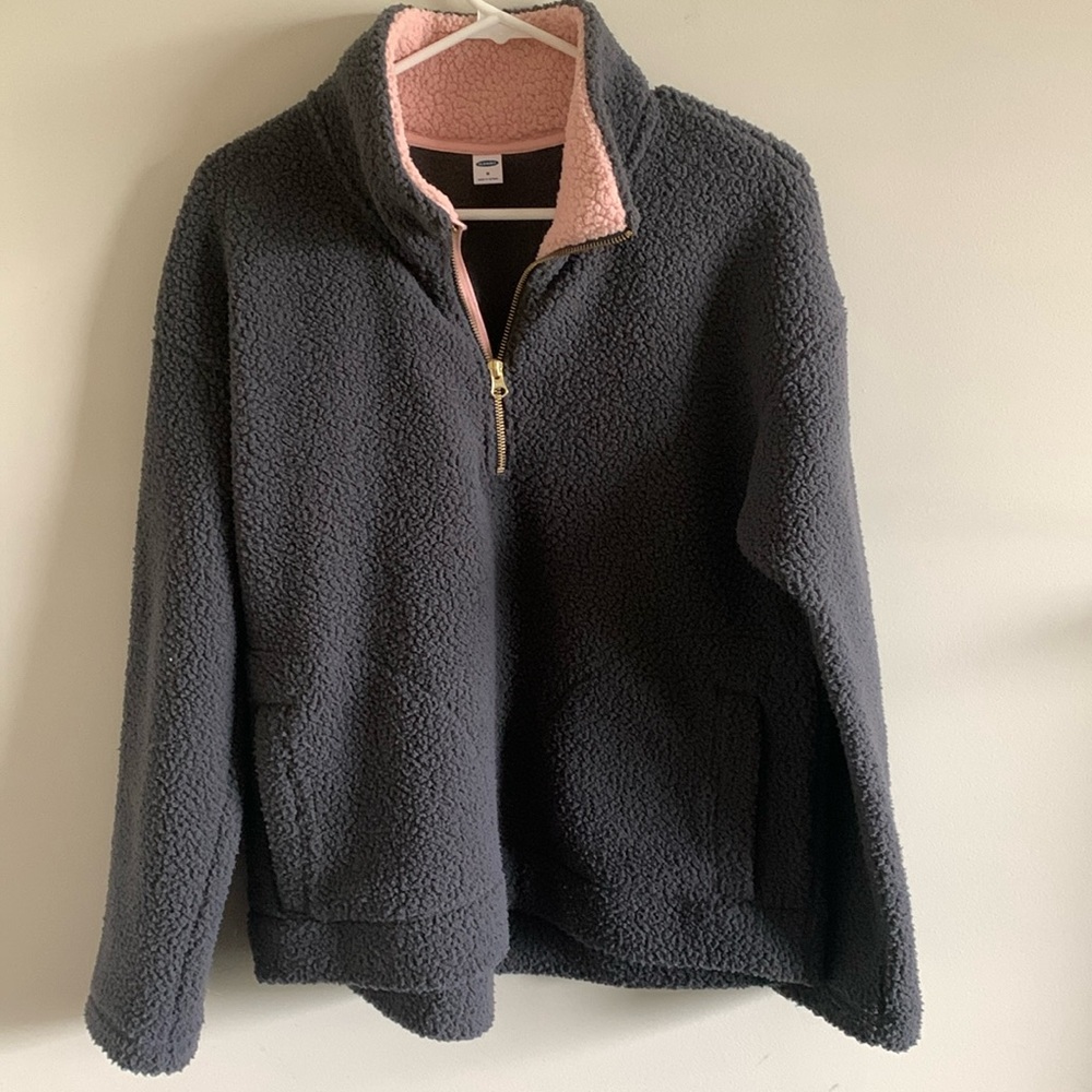 Old Navy pullover size Med
